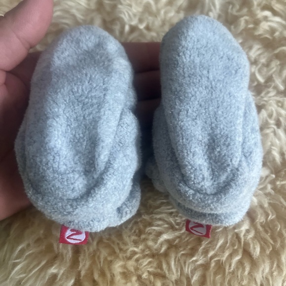 Zutano fleece booties - Picture 3 of 6